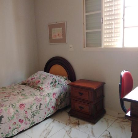 شقة Casa Amarela Uberlândia المظهر الخارجي الصورة